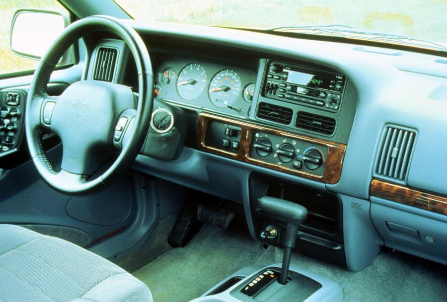  Jeep Grand Cherokee 1993 года  (фото 30 из 34)